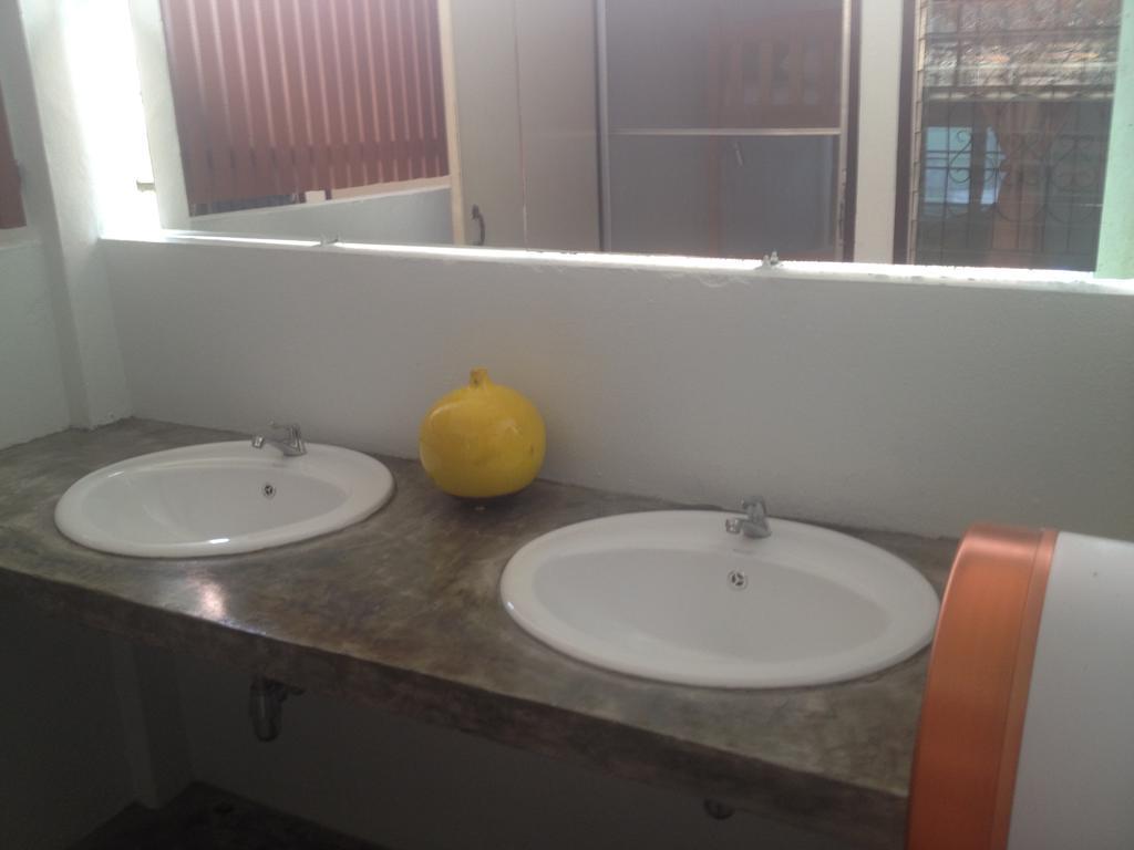 Baan Bua Guest House Chiang Rai Ngoại thất bức ảnh