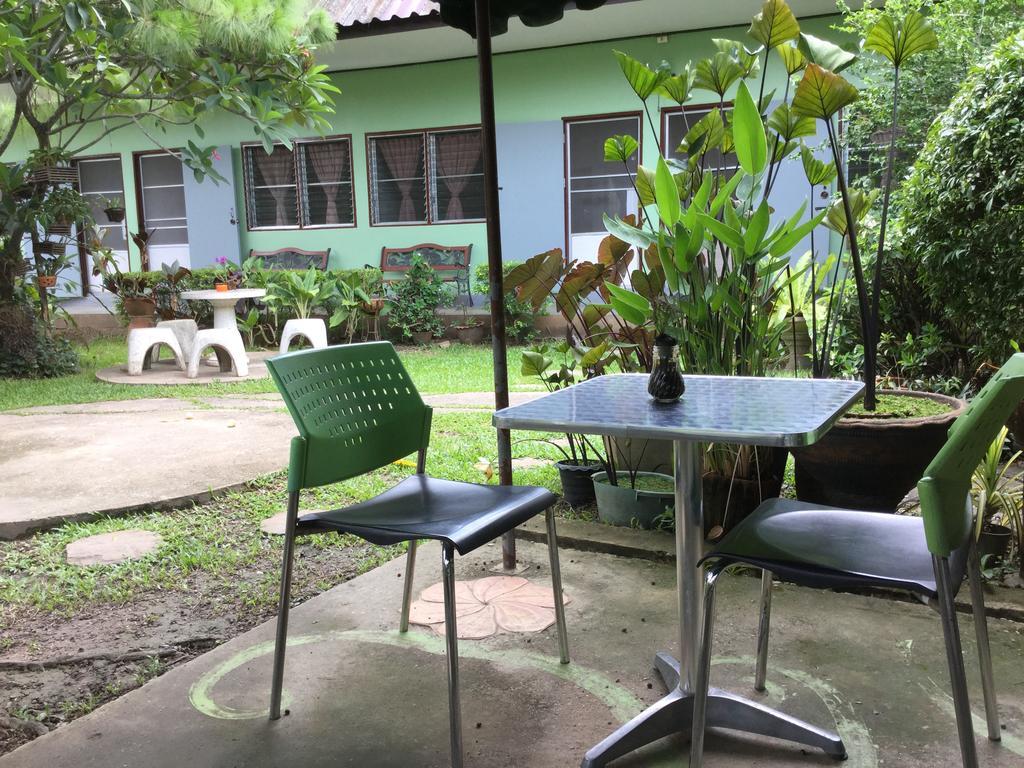 Baan Bua Guest House Chiang Rai Ngoại thất bức ảnh