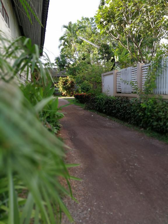 Baan Bua Guest House Chiang Rai Ngoại thất bức ảnh