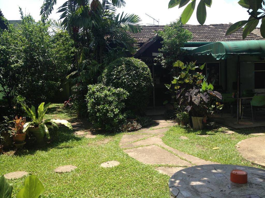 Baan Bua Guest House Chiang Rai Ngoại thất bức ảnh