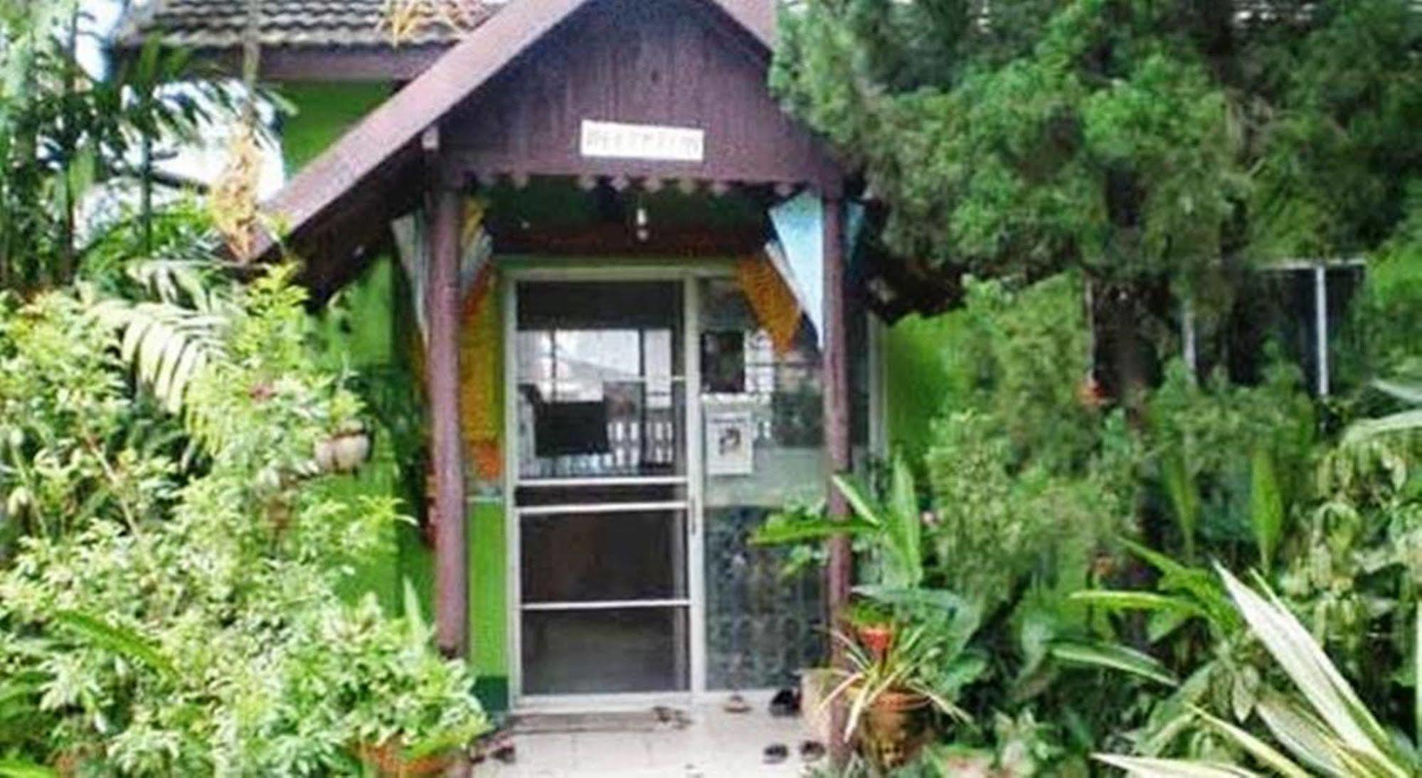 Baan Bua Guest House Chiang Rai Ngoại thất bức ảnh